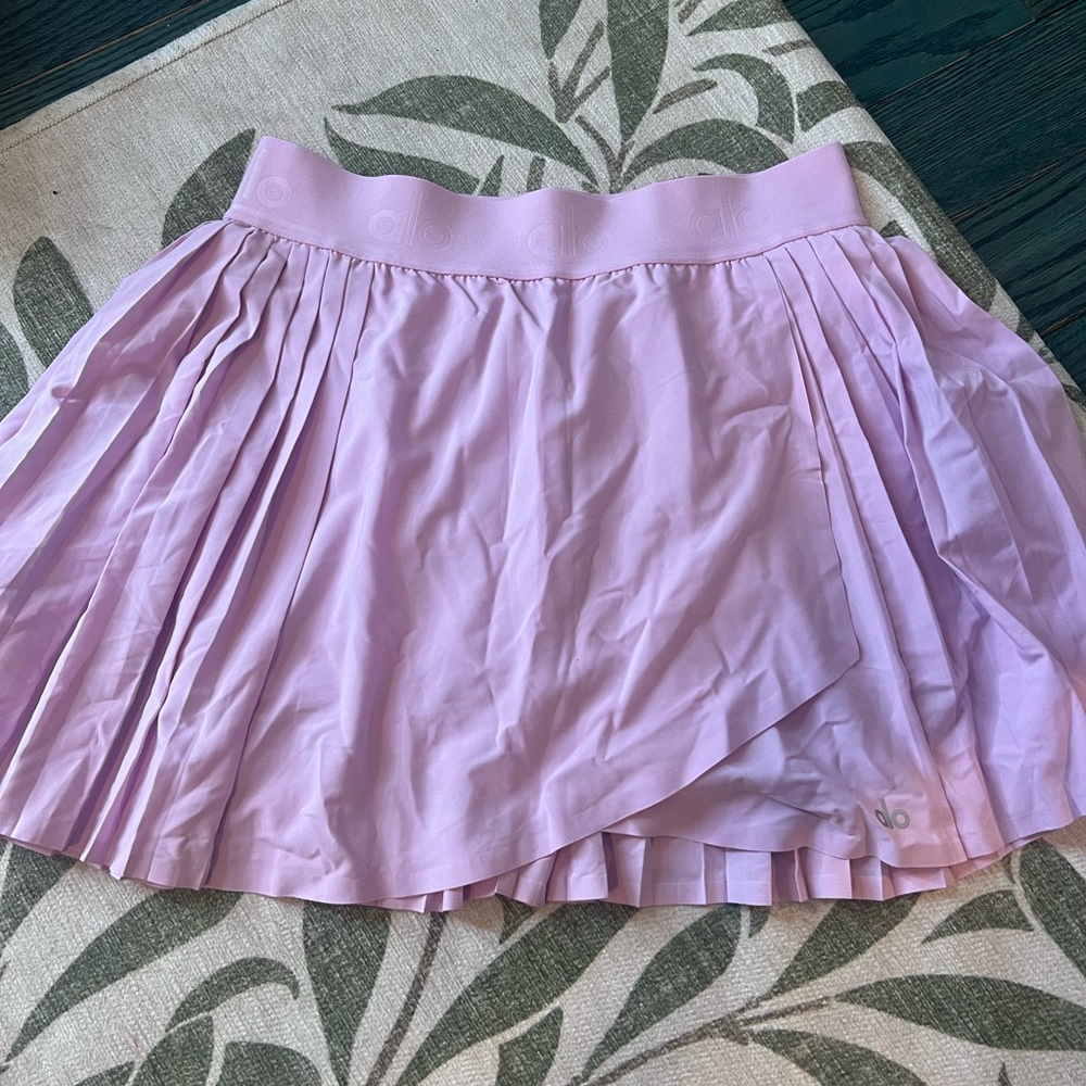 Alo Pink Ruffle Skirt- never worn!